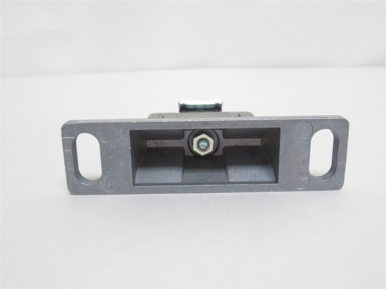 SMC Y400T-A; Lot-2 Spacer With Brackets; For Use With AC40