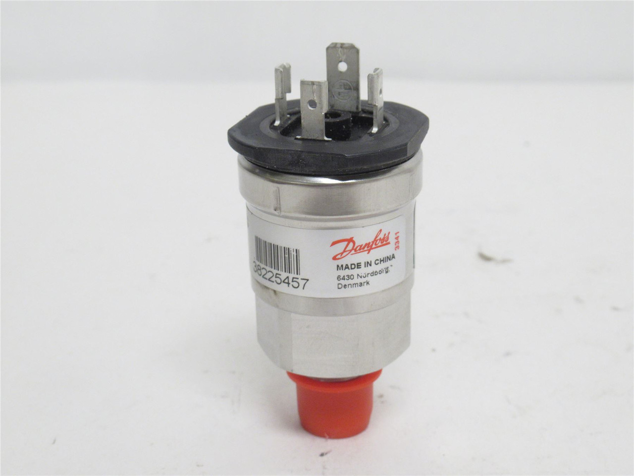 Danfoss 060G3807; Pressure Sensor AKS-3000; 0-200psia 4-20mA