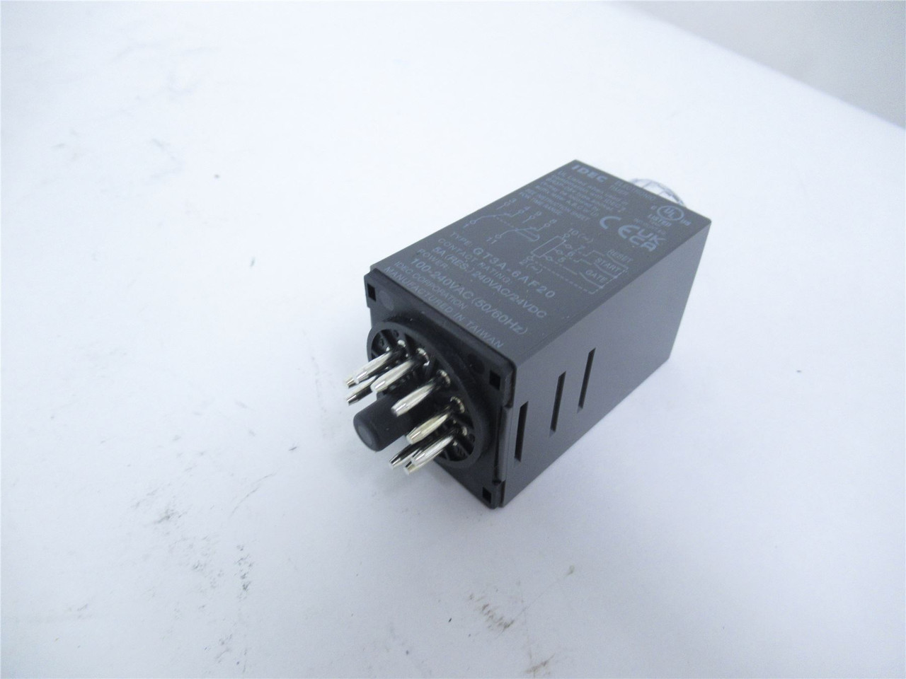 IDEC GT3A-6AF20; Timer one shot On delay 100-240VAC 01.s-180h