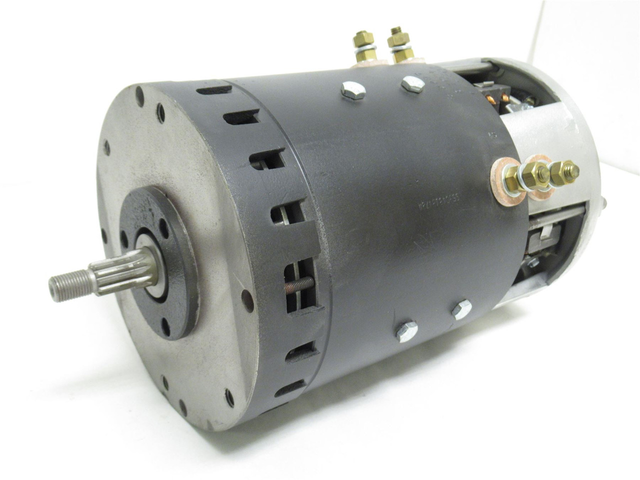 Hyster 2033402; Forklift Main Drive Motor 3HP; 24VDC; 2700RPM