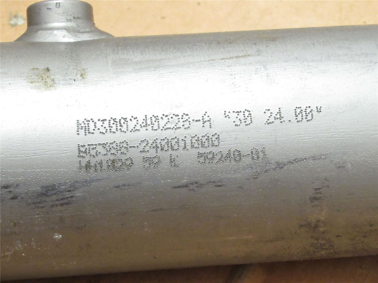 MFG- B5388-24001000; Hydraulic Cylinder 30"; 24.00"