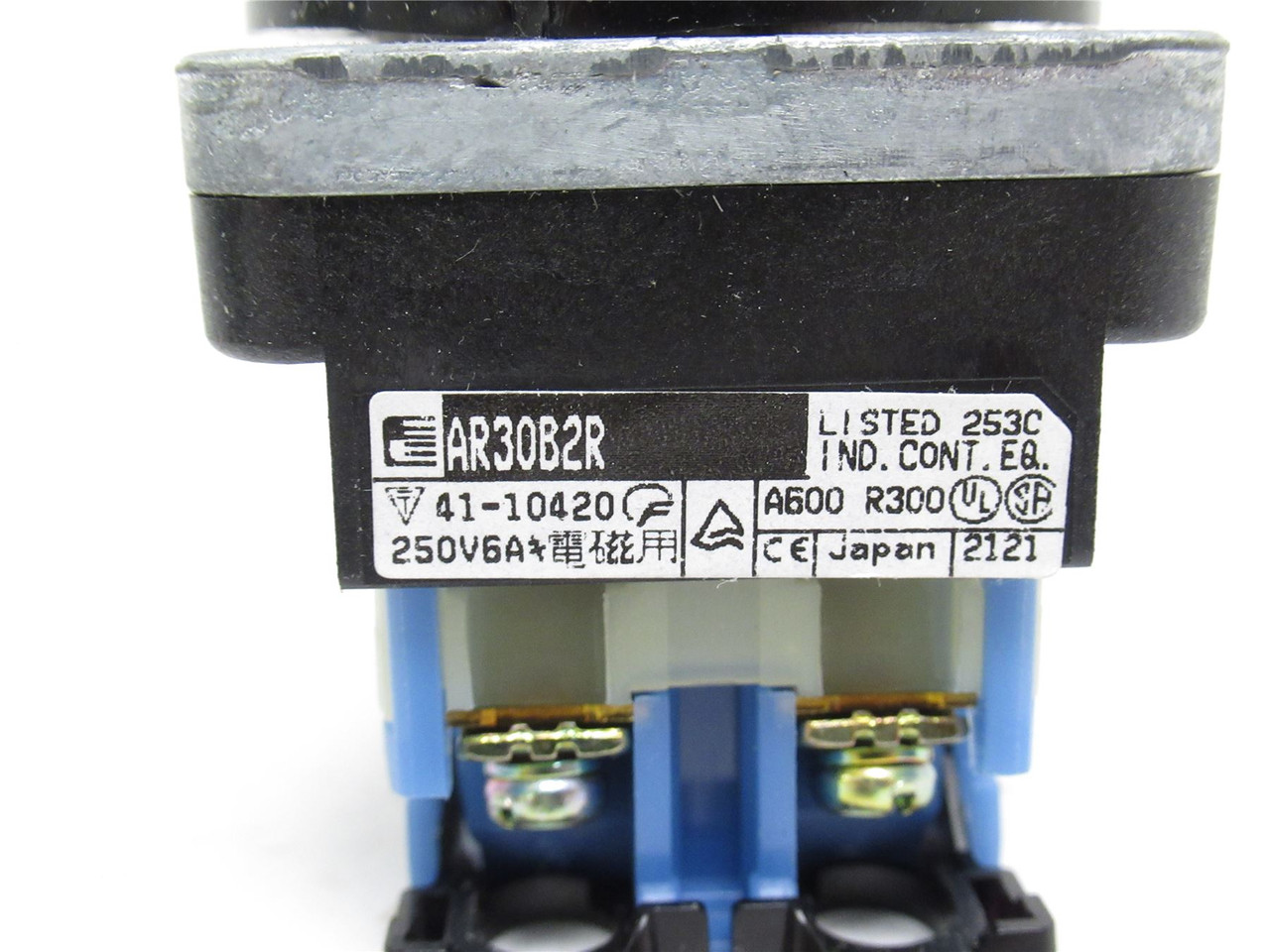 Fuji AR30B2R-20B; Giant Head Command Switch; 6A; 250VAC
