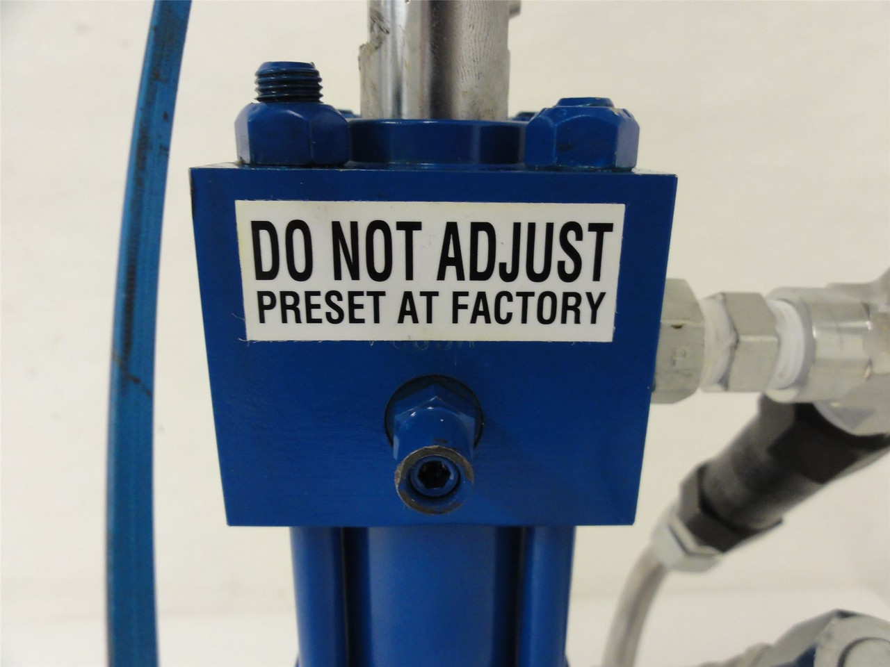 Formax 064701MFC; Hydraulic Cylinder Assembly; Vickers; 2" Bore