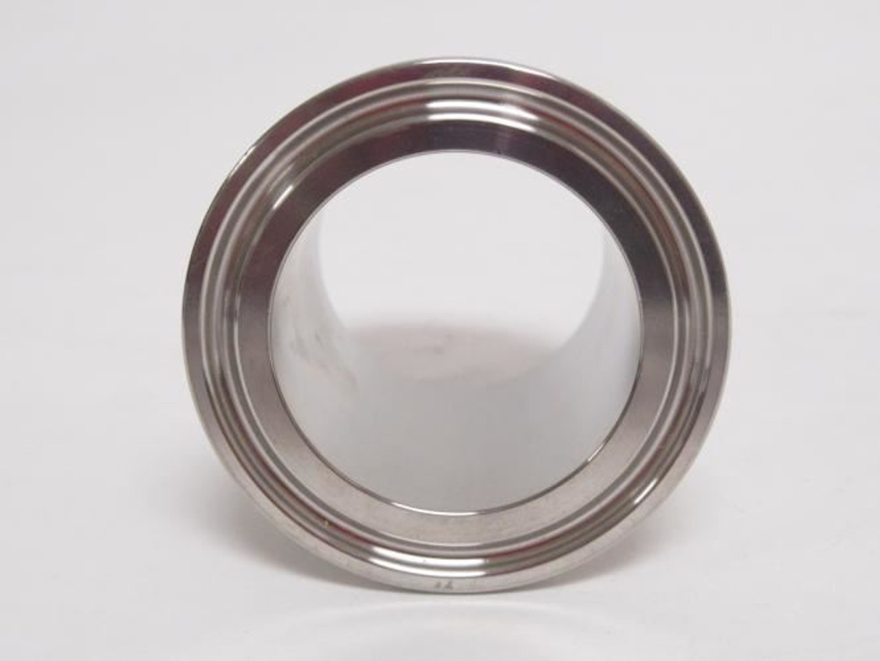 VNE EG14RT1.5; Hose Barb Adapter SS-304; 1.5" Clamp x 1.5" Barb