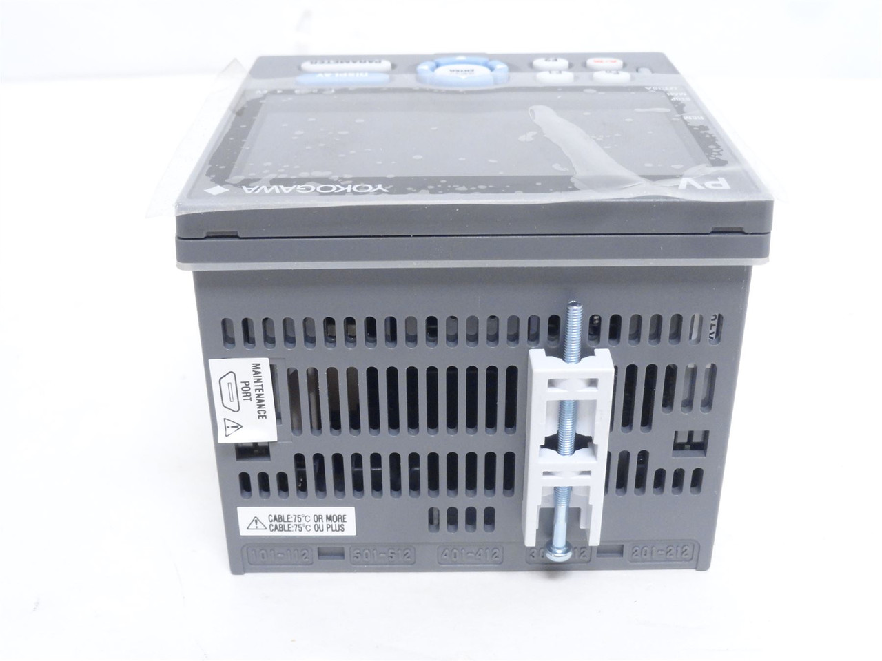 Yokogawa UT35A-000-11-00; Digital Controller; 100-240VAC