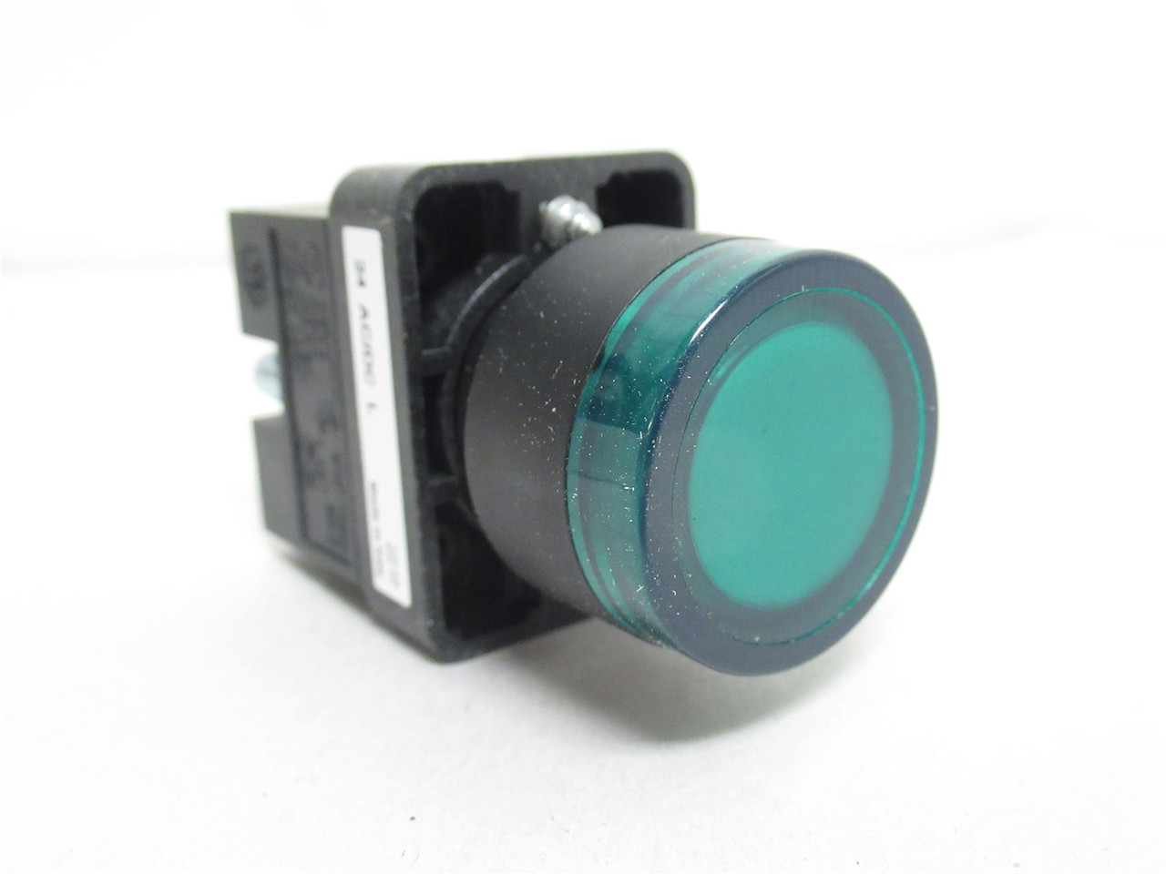 Automation Direct GRG-R08-P17-S04-B; illumin Green Pushbutton