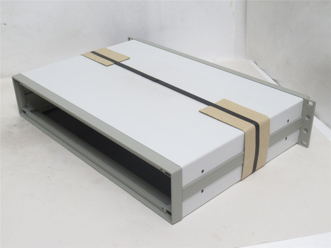 Schroff 10828-072; Metal Chassis 12.382"L x 17.559"W x 3.465"H
