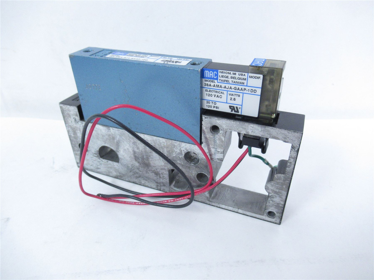 MAC 38A-AMA-AJA-GAAP-1DD; Solenoid Valve 120 VAC 120 PSI
