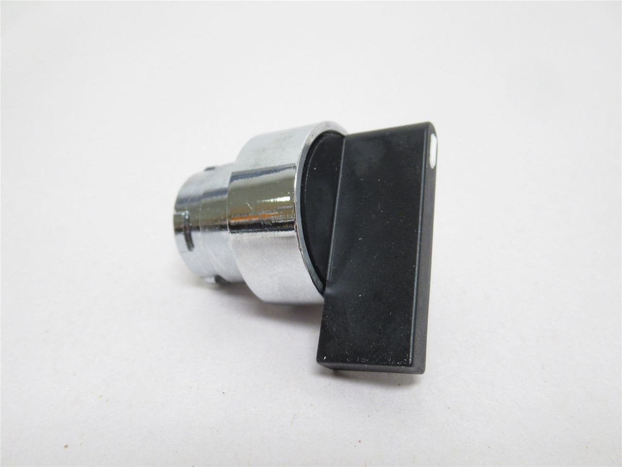 Automation Direct GCX1380-22; Selector Switch 3-POS 2-NO 2-NC