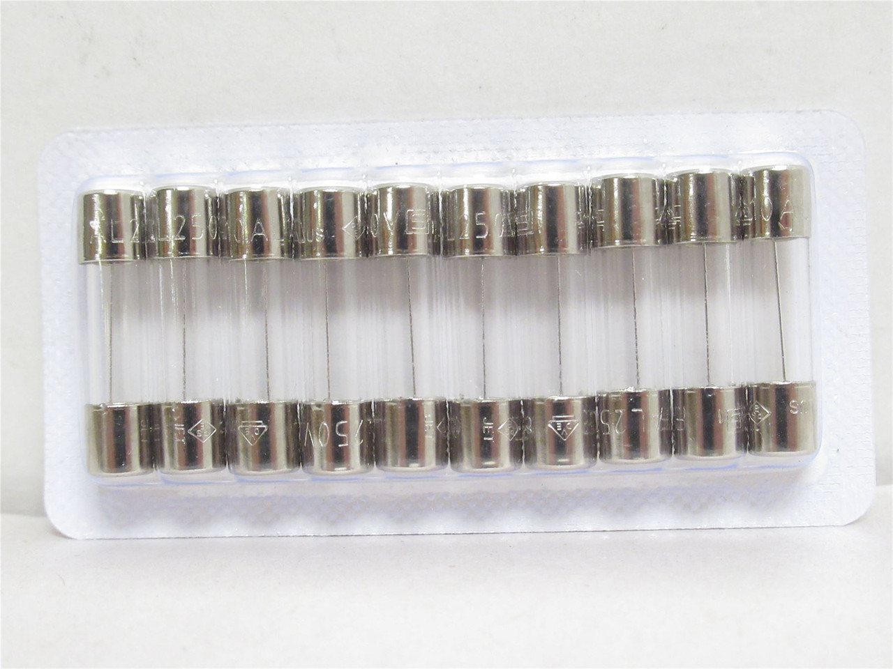 Schurter 34.1526; Lot-50 Cartridge Fuses 250V 10A