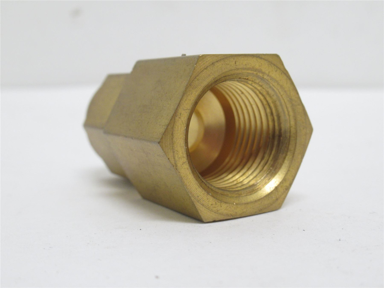 Swagelok B-810-7-8; Brass Tube Fitting 1/2" Comp x 1/2NPT