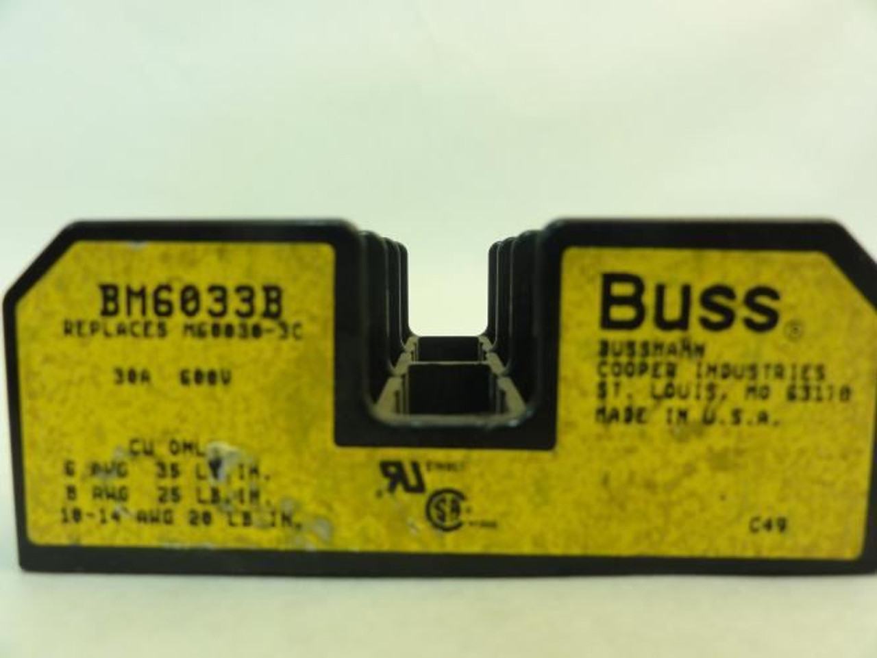 Bussmann BM6033B; Fuse Block; 30A; 600V; Missing a fuse holder