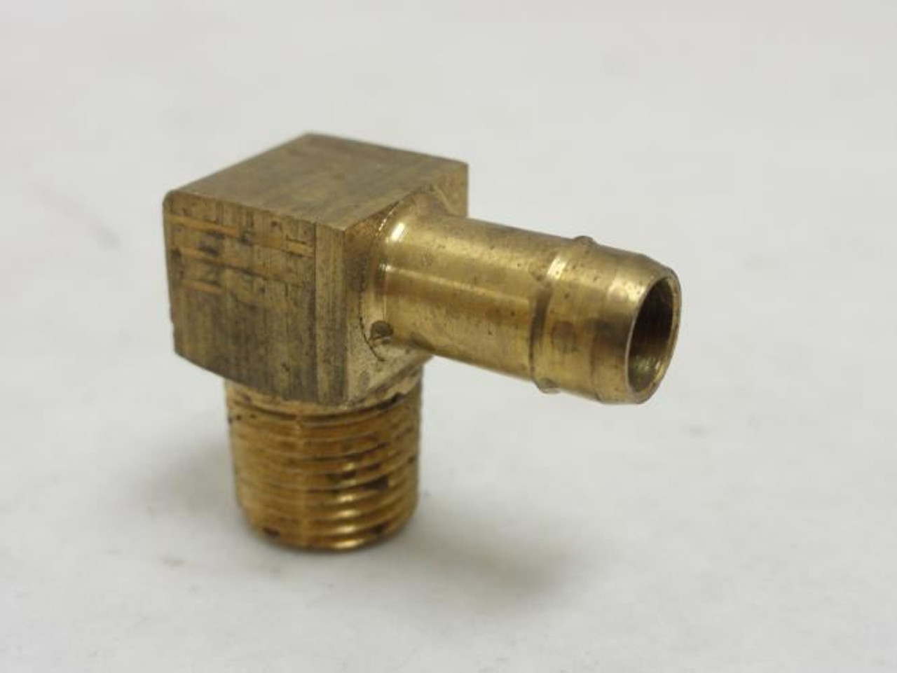 MFG- 269HB-4-2 ; Lot-4 Beaded Pipe Fitting 1/8 NPT x 1/4" Tube