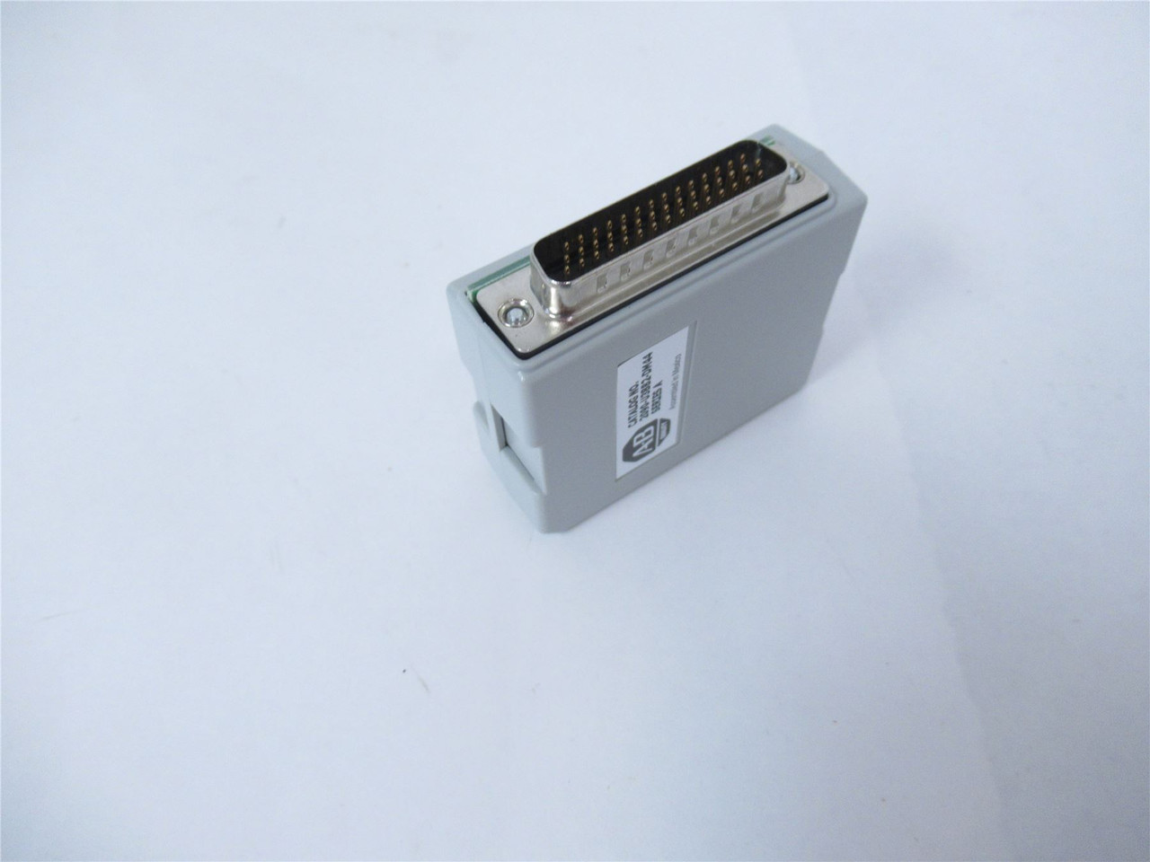 Allen-Bradley 2090-U3882-DM44; Board breakoutCN1 Ultra3000Drv
