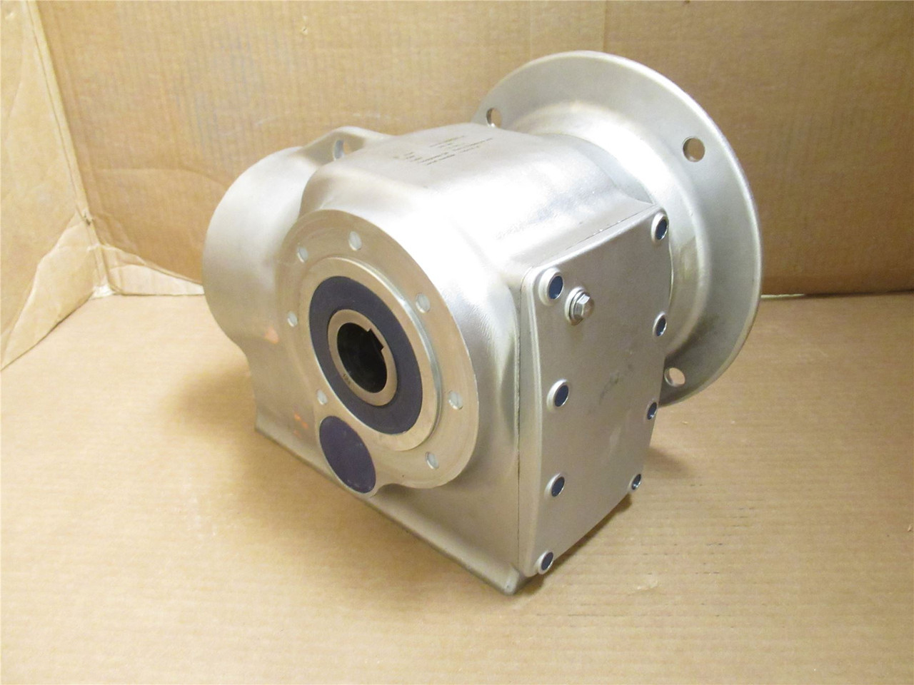 Dertec FKA:068 M5; Gearbox 123.54:1 Ratio; RA; SS Case