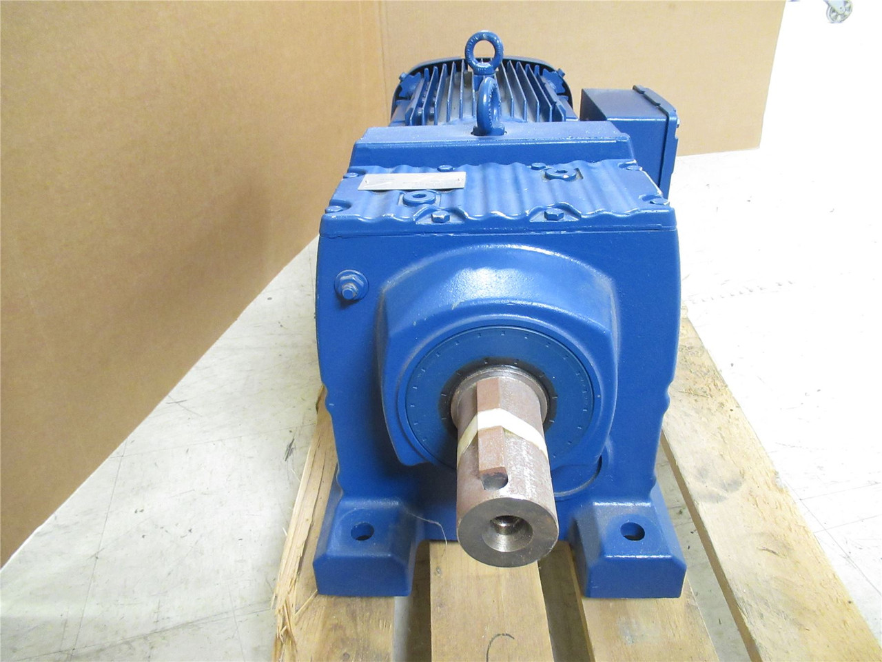 SEW R97DRN160M4/DH; AC Gearmotor 33.25:1 Ratio; 15HP; 230/460V
