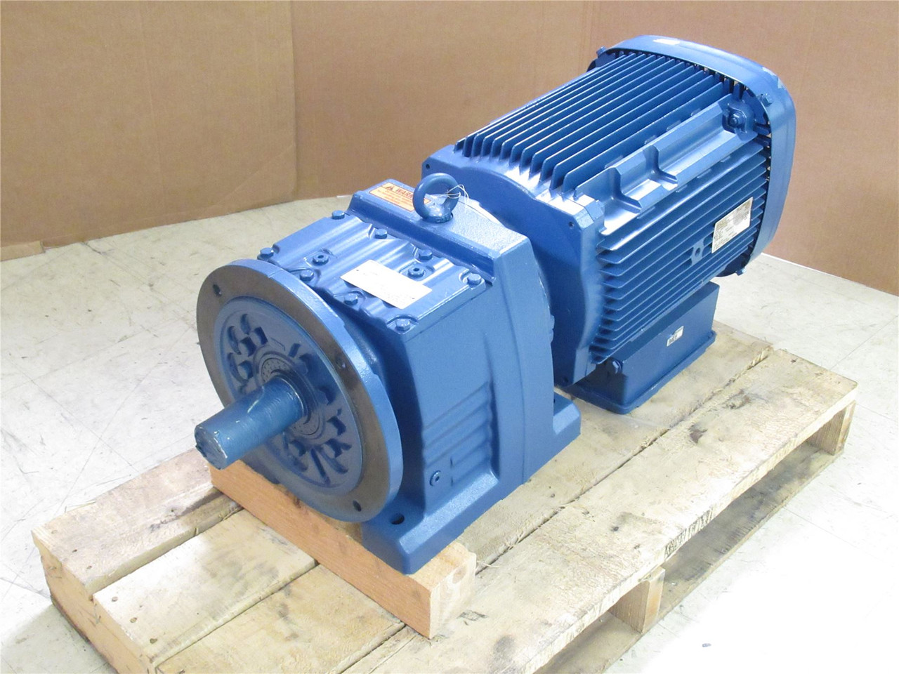 SEW R87FDRN160L4/DH; AC Gearmotor; 9:14 Ratio; 20HP; 208/360V