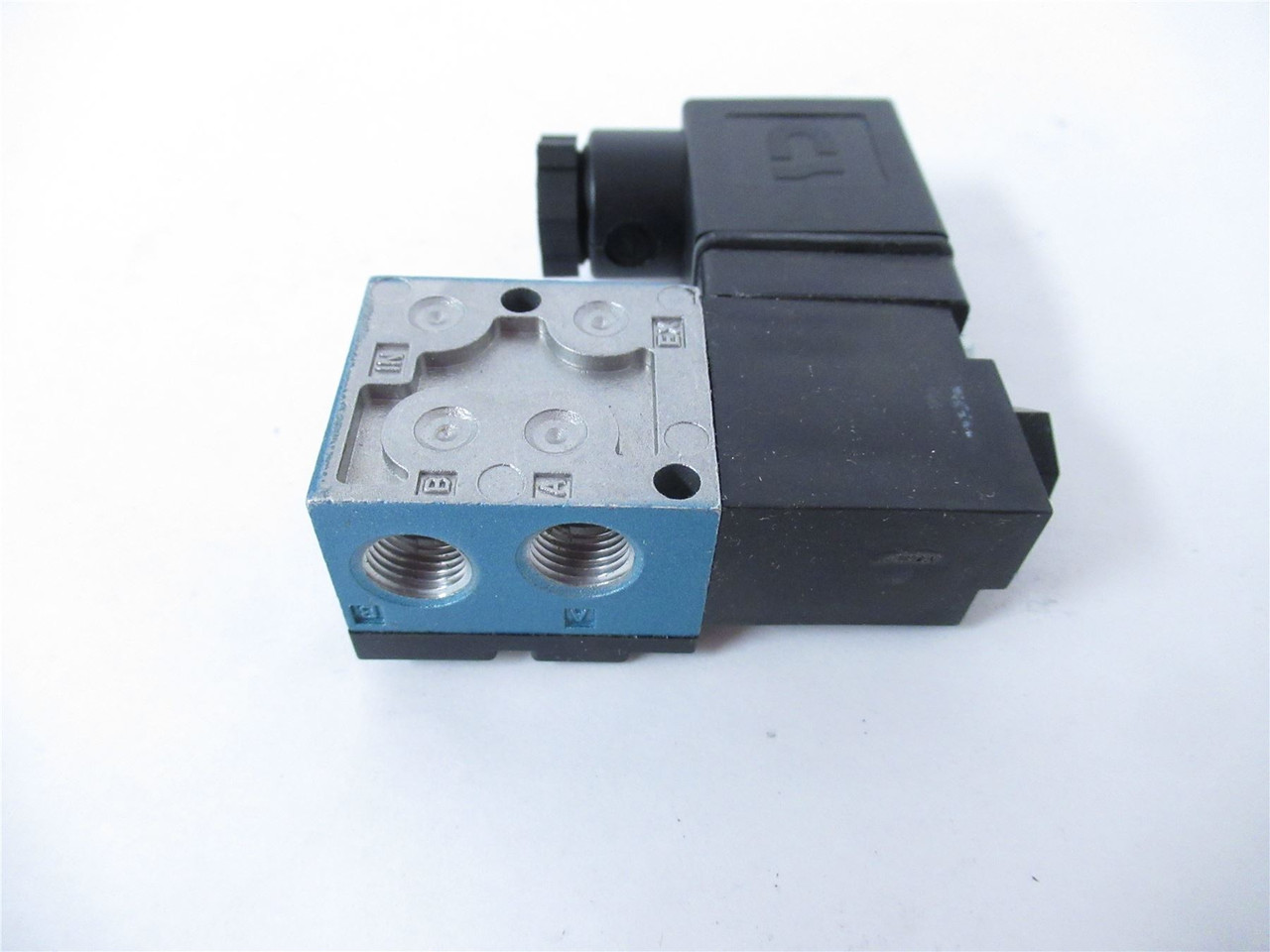 MAC 45A-AA1-DDFJ-2JB; Solenoid Valve 4 Way 1/8NPFT Port 4 VDC