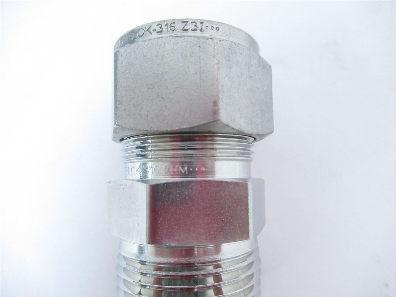 Swagelok SS-1210-1-12; 316SS Adapter F 3/4"Tube x 3/4"NPT