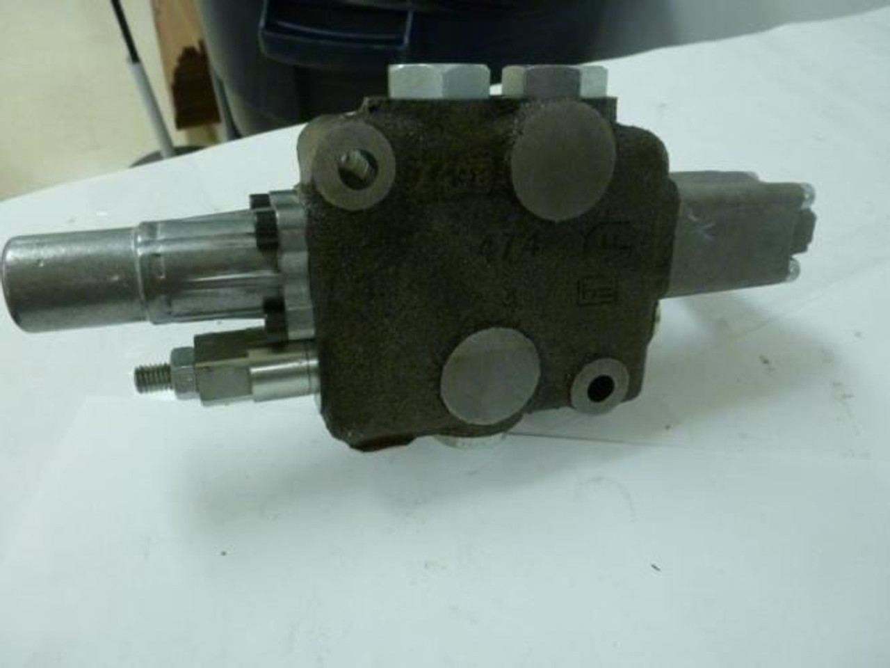 Hydro Control 79938; Manual Valve (NO Handle) 1/2"NPT