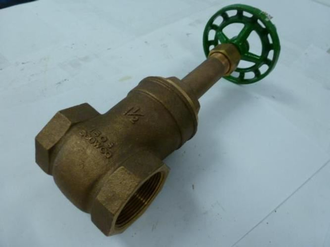 Speedaire 150S300WOG; Gate Valve; 1-1/2" NPT