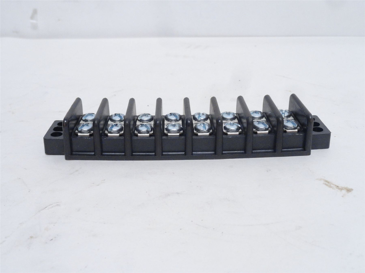 Ideal 89-208; Terminal Strip 30A; 600VAC; 8-Circuit