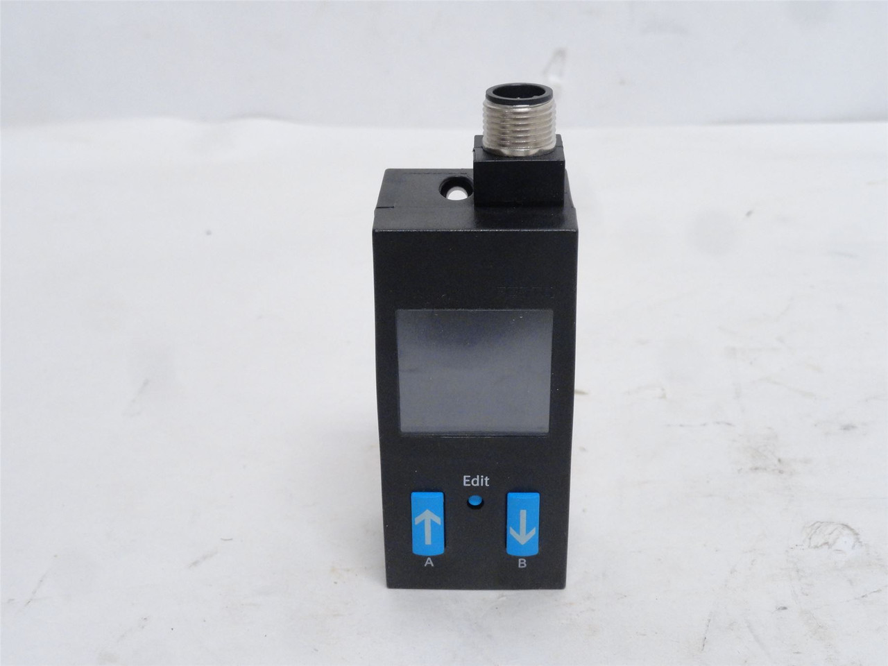 Festo SDE1-D10-G2-MS6-L-PI-M12; Pressure Sensor 192766; 10BAR