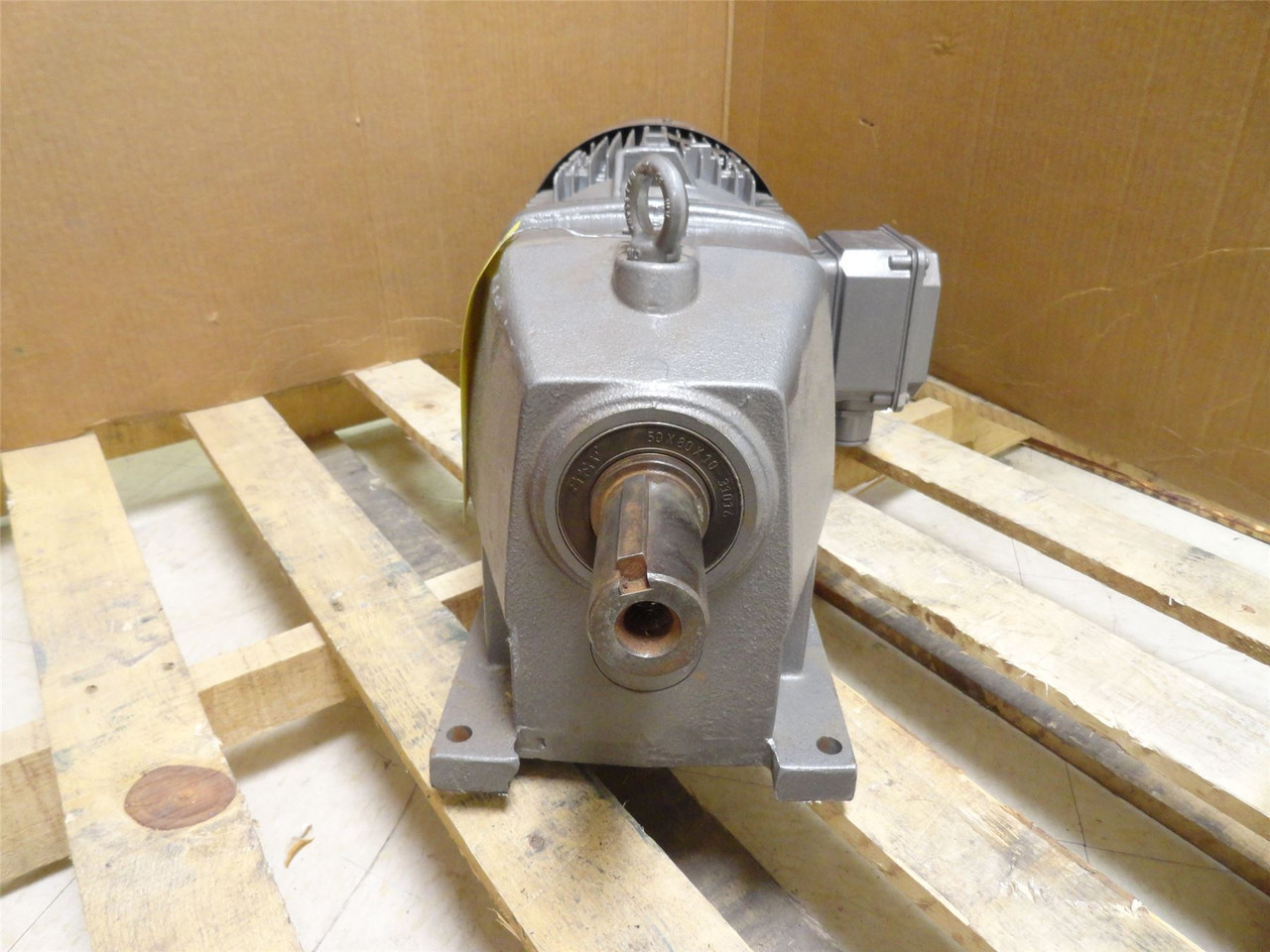Nord SK32-132MP/4 CUS TW; AC Gearmotor 3.75:1 Ratio; 10HP; 3PH
