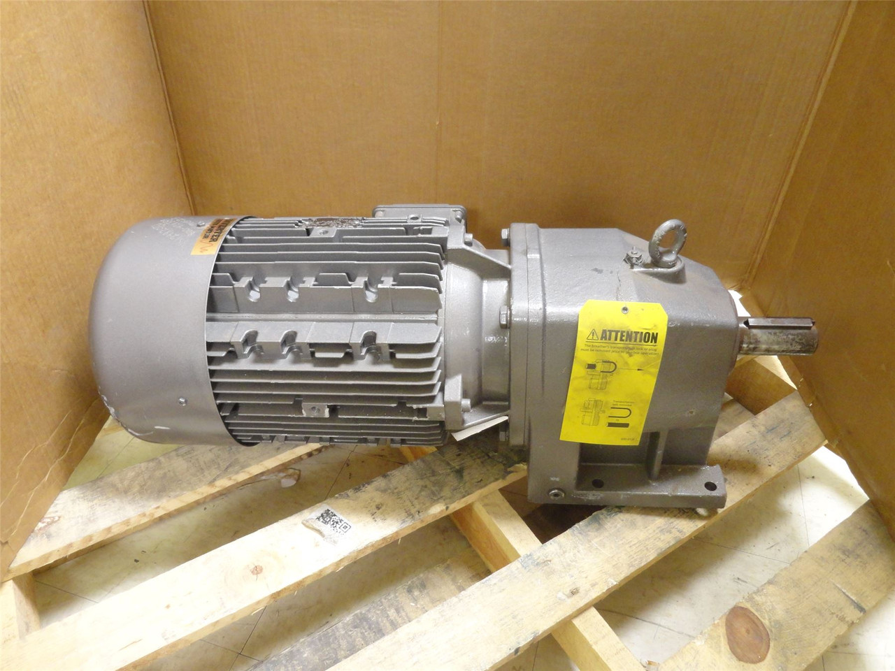 Nord SK32-132MP/4 CUS TW; AC Gearmotor 3.75:1 Ratio; 10HP; 3PH