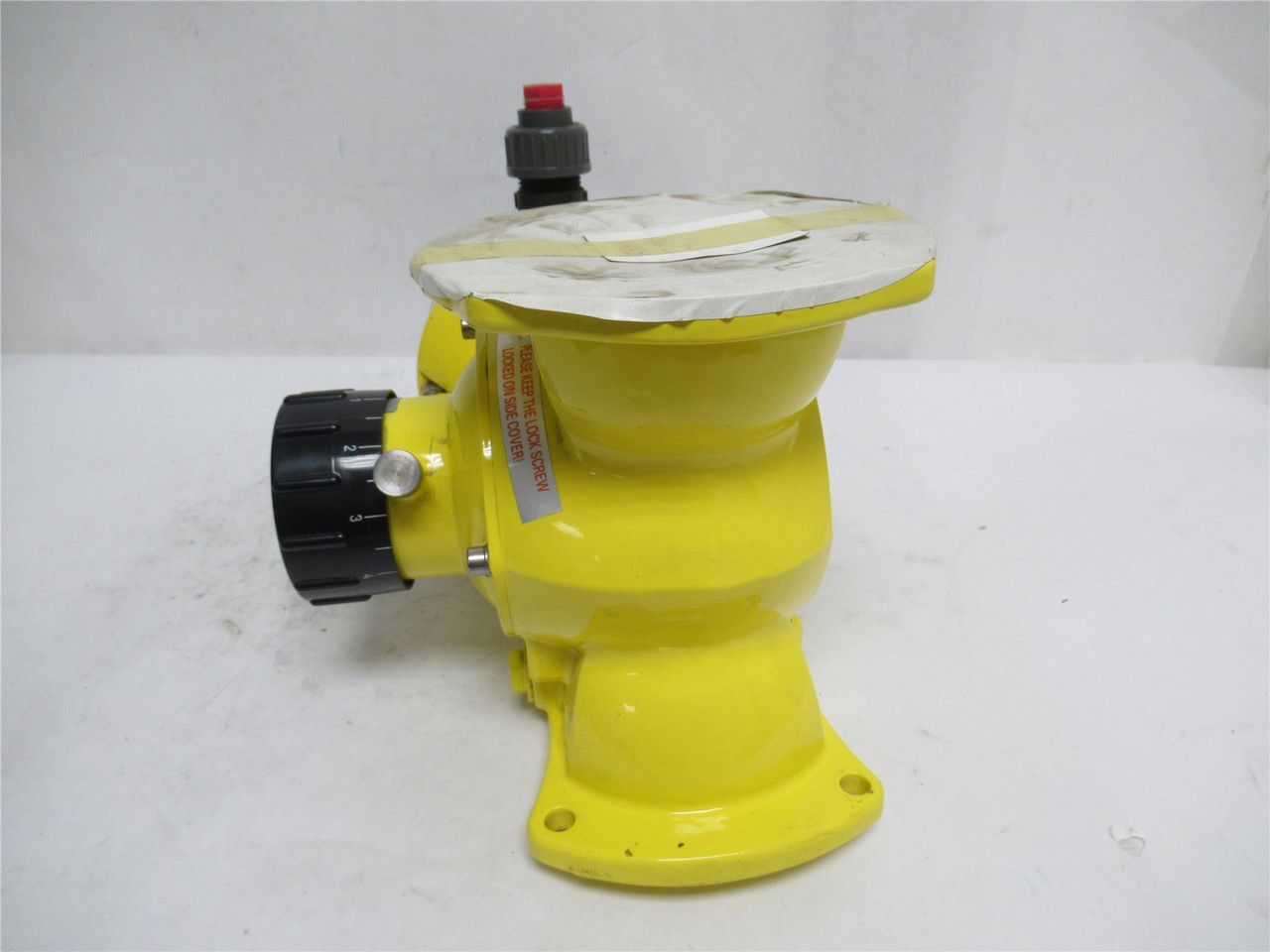 Milton Roy SD72XNP; LMI Metering Pump; 25GPH; 100PSI; 1/2NPT