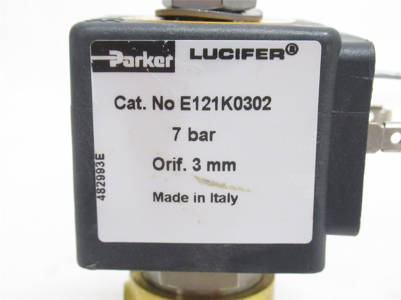 Parker E121K0302; Brass Solenoid Valve; 1/4NPT; 24VDC; 2-Way