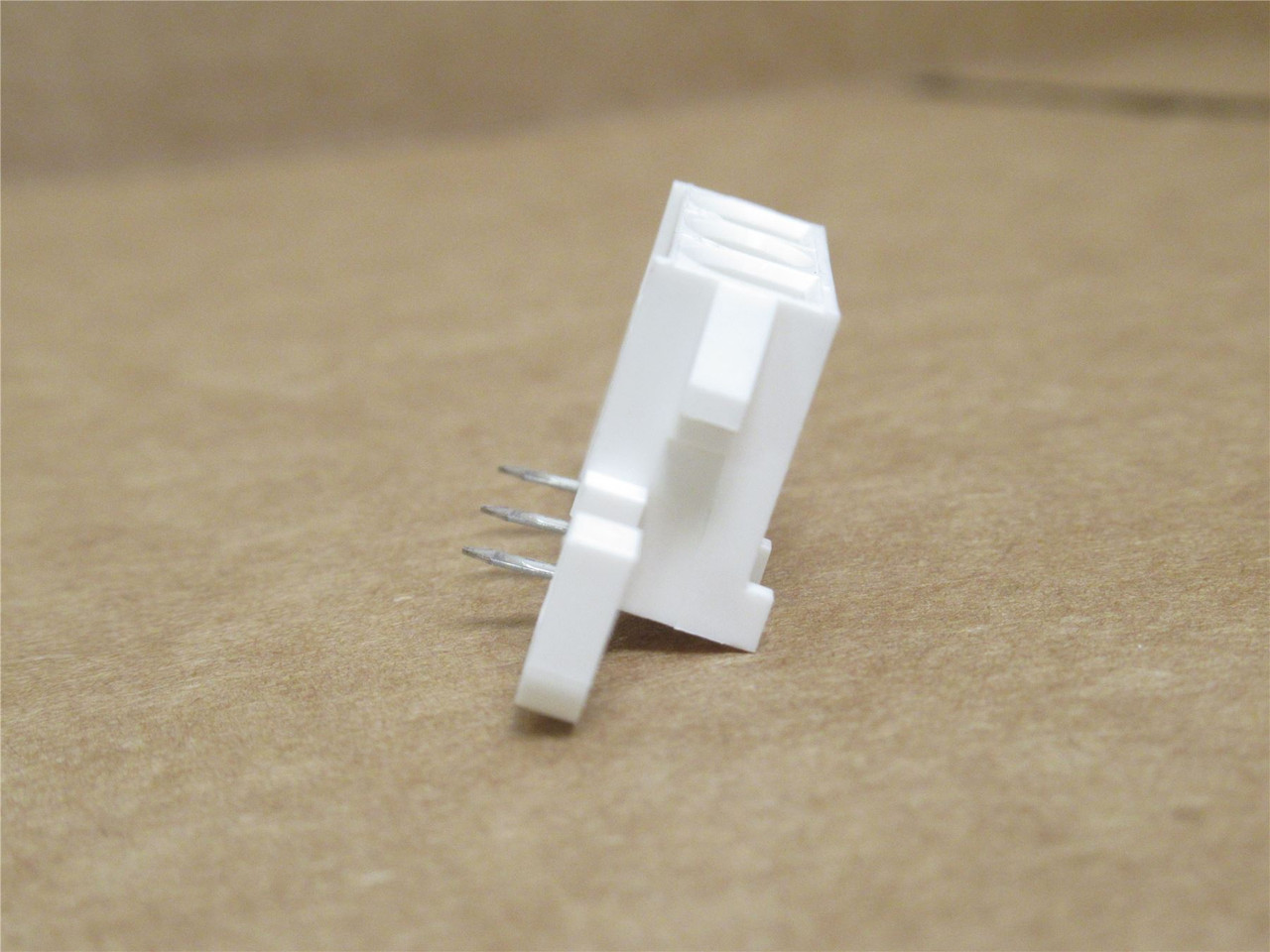 AMP 2-350943-0; Lot-10 Header Connector; 3Pos; 6.5mm