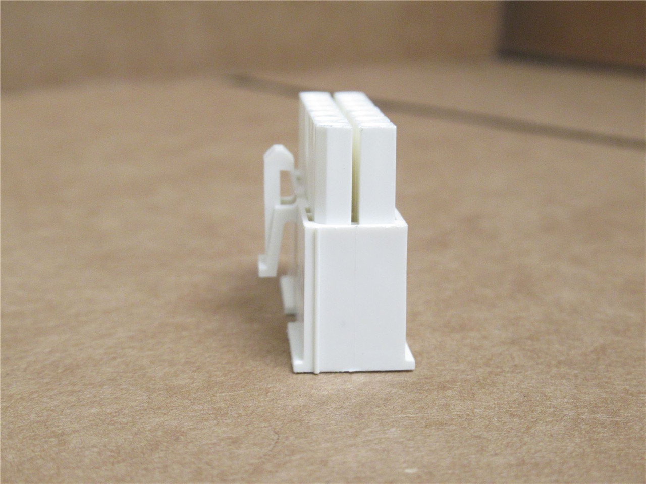 AMP 770582-1; Lot-10 Connector Header; 14Pos; 4.14mm