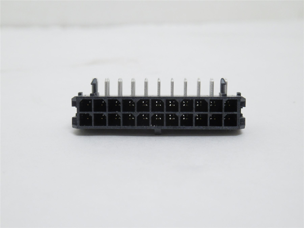 Molex 43045-2201; Lot-3 Shrouded Headers; 90Deg; 22-Pin