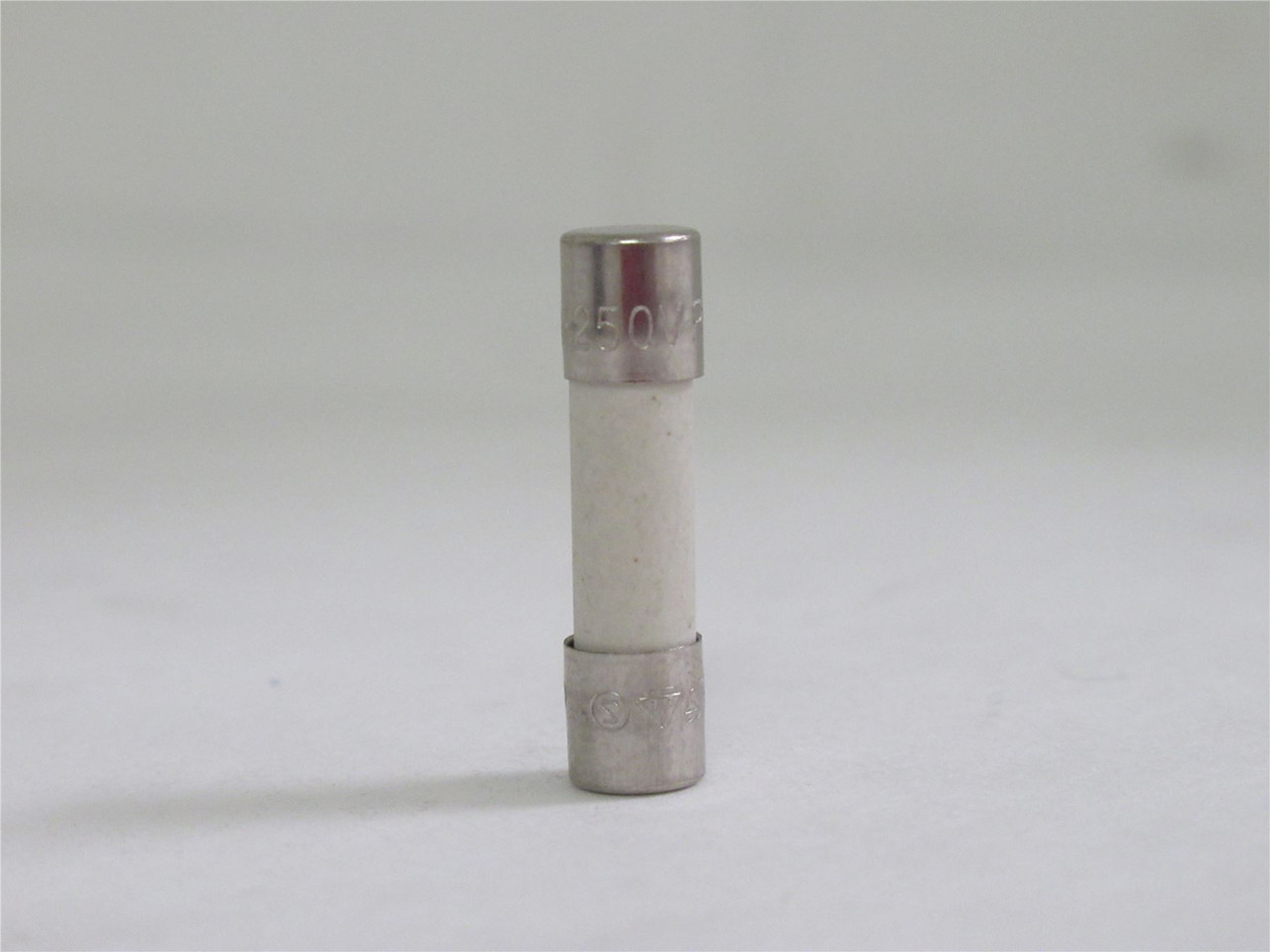 Littelfuse  0215005.HXP; Lot-20 Fuse; 5 X 20mm; 250V; 5A