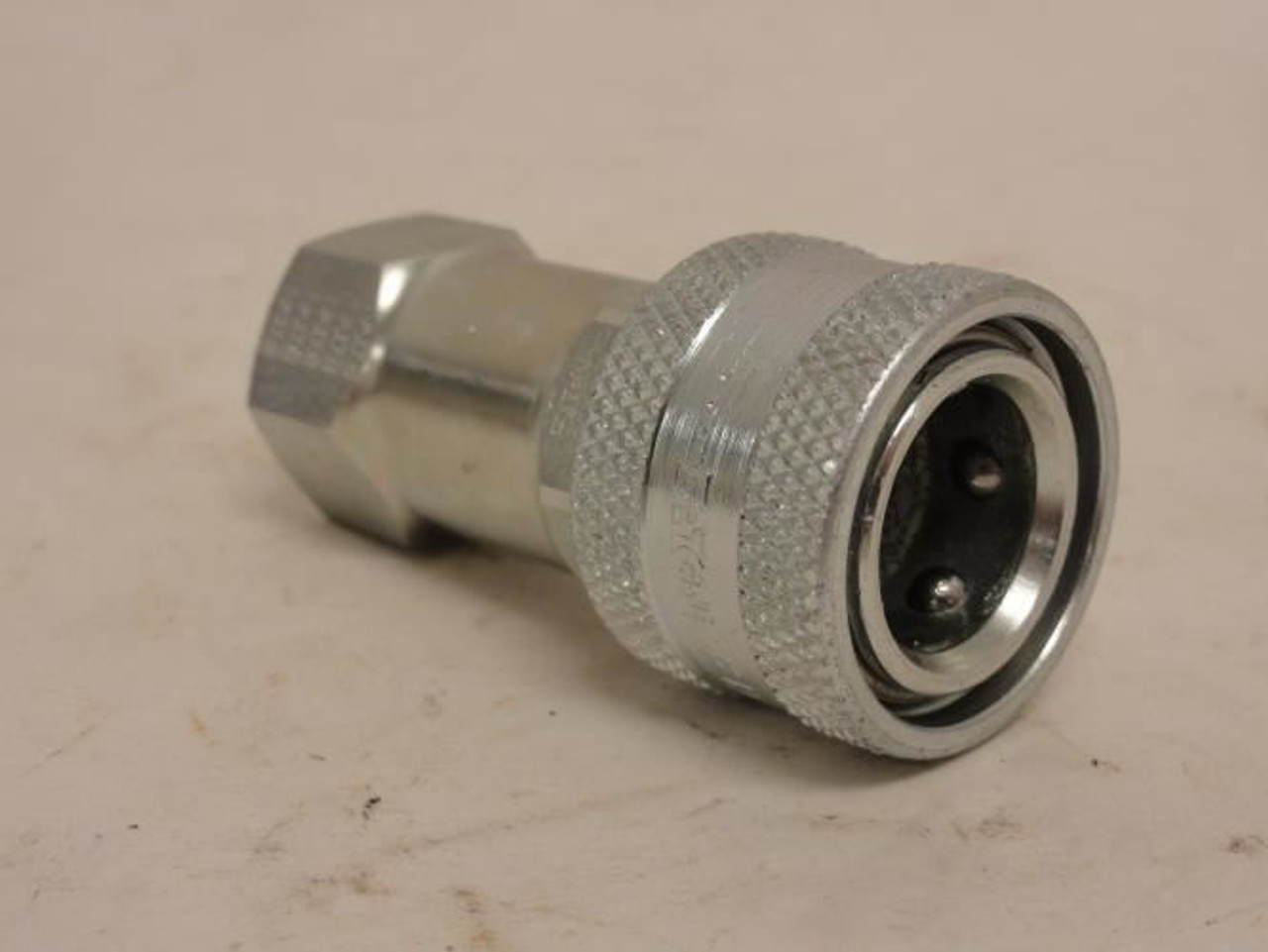 Eaton FD4510030404; Hydraulic Hose Coupler; Size: 1/4"; Steel