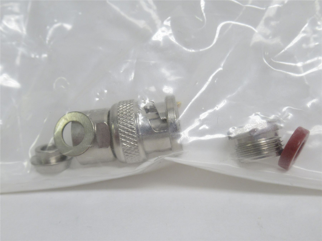 Pomona 4488; Lot-3; Connector; 50Ohms; 500V