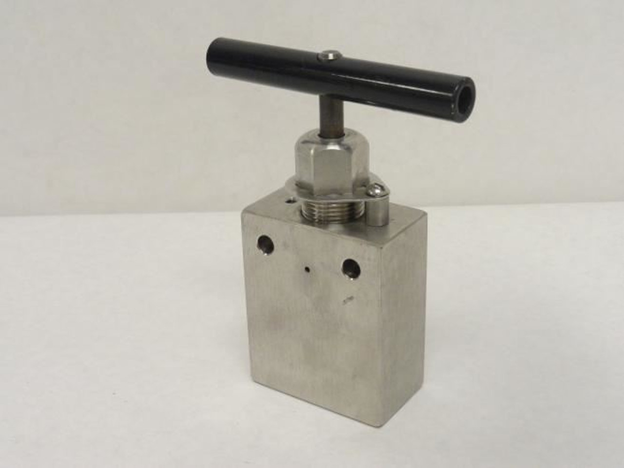 HiP 10-12NFD; Connection Valve 510477; SS-316; 1/2NPT; 10;000PSI