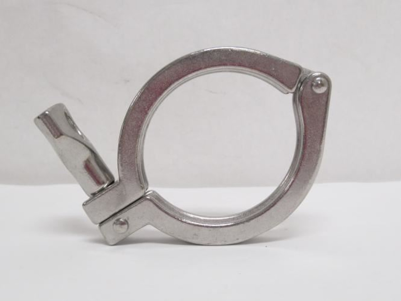 Ferguson G13MHHM4L; Single Pin Sanitary Clamp; SS-304; 2-1/2"