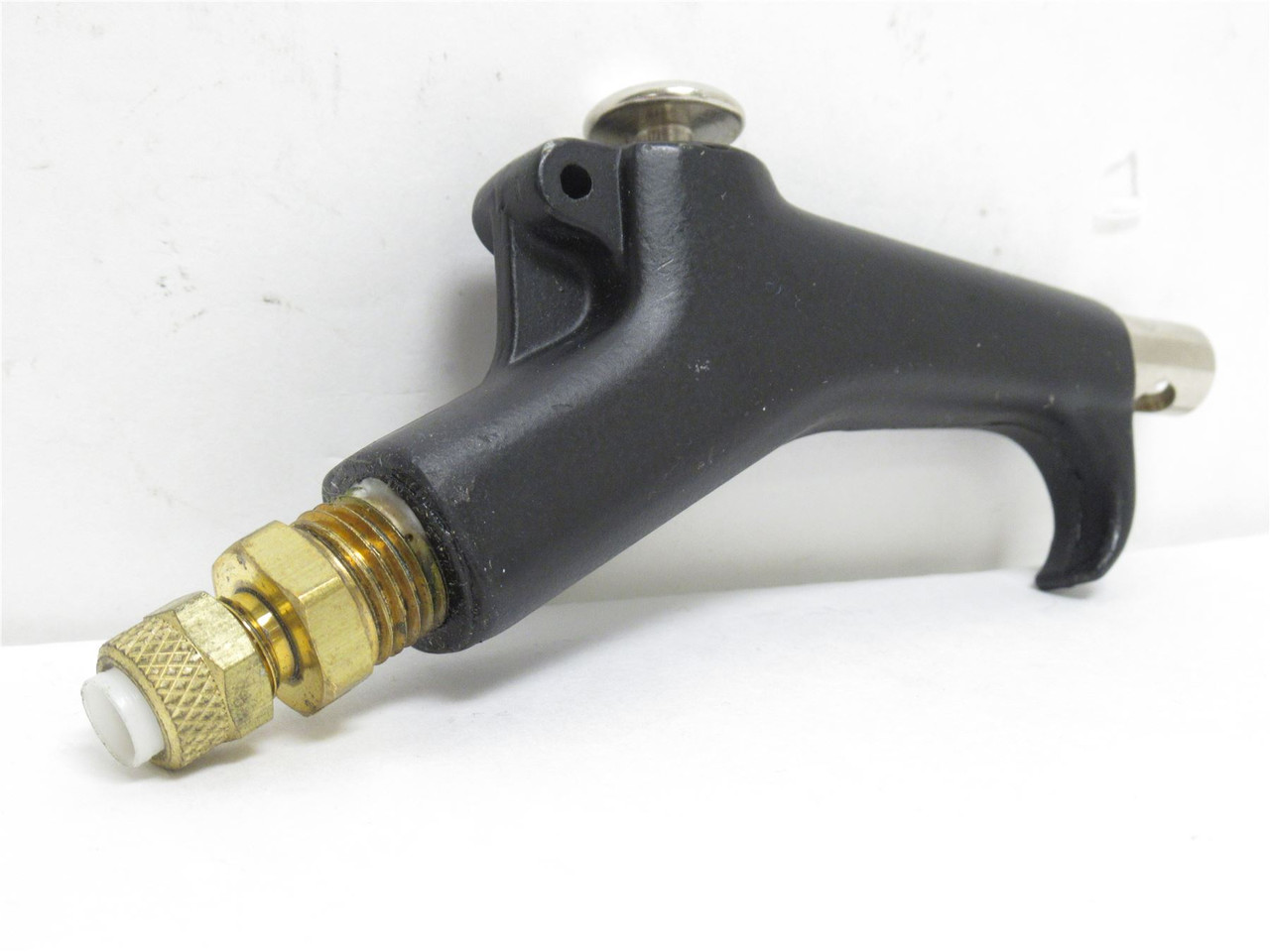 Industry-Std 2ZYA9 ; Lot-2 Air Guns; 1/4NPT; 1/8" Tube Fitting
