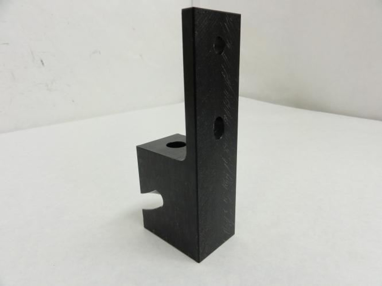 Cantrell NO10425TOP; Black Top Block 5-1/2" Long