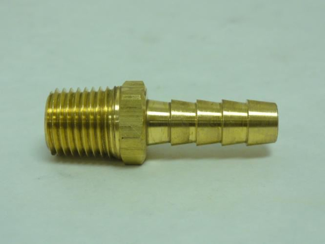 Parker 125HBL-5-4; Brass Tube Connector 1/4 NPT x 5/16" Tube