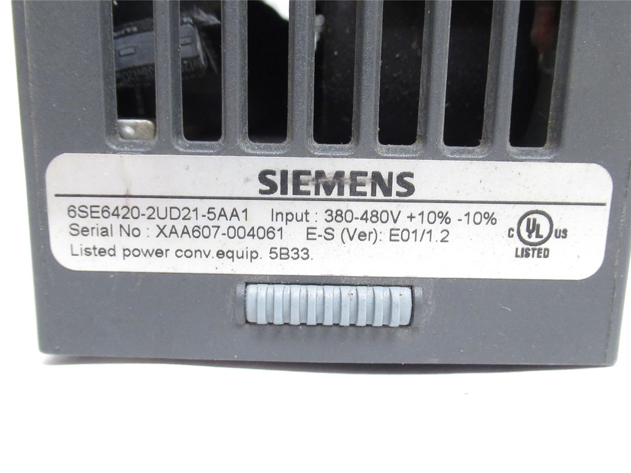 Siemens 6SE6420-2UD21-5AA1; Micromaster 420 5.9A 3P; 380-480V