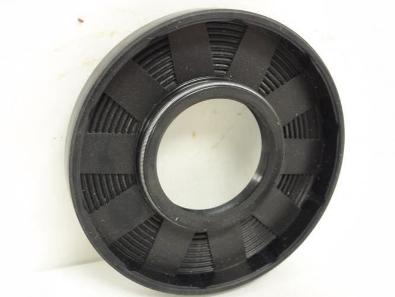 TC 100653; Lot-4 Oil Seals; 31.75mmID; 72mm OD; 9.53mm W