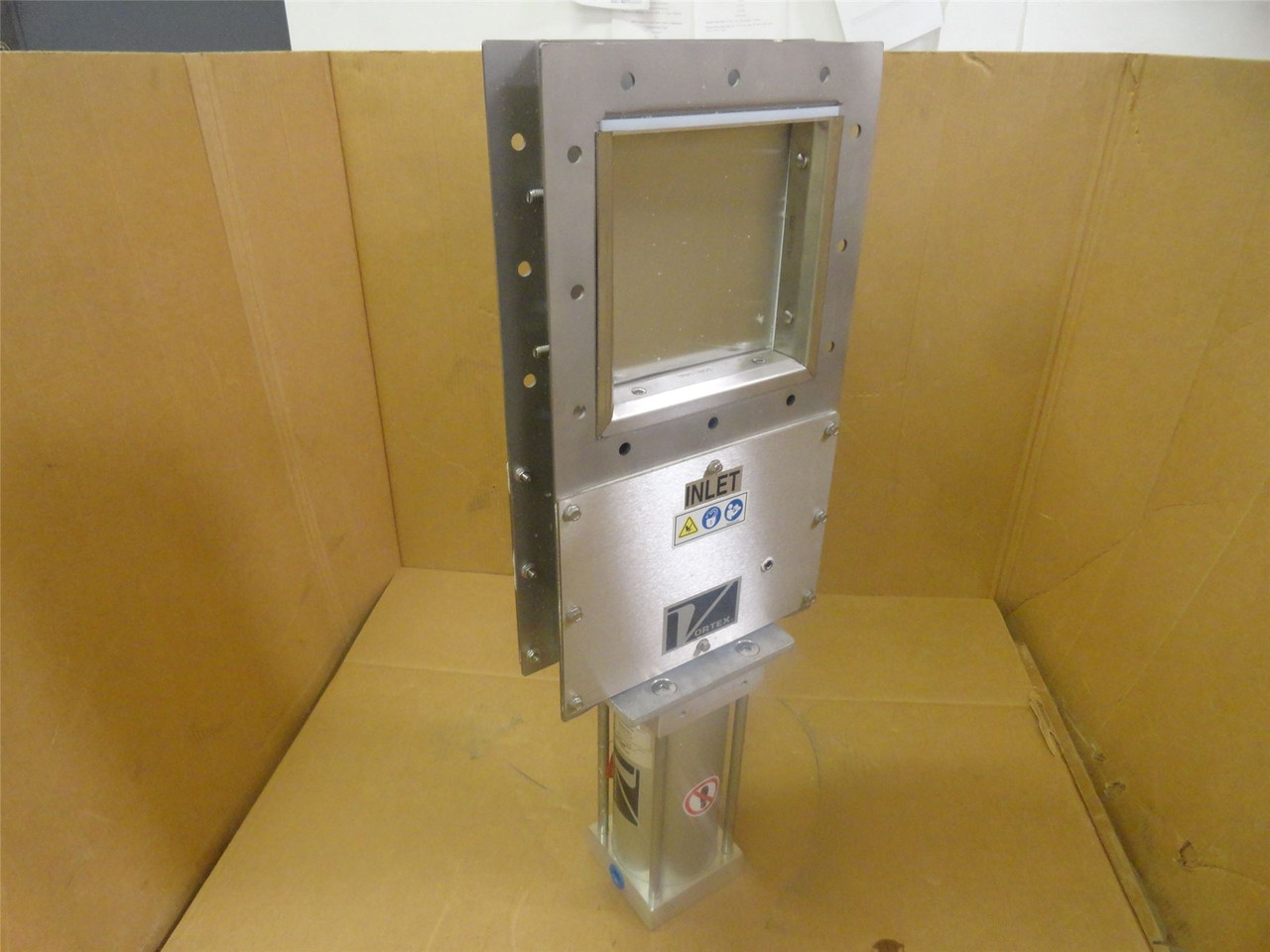 Vortex SFA08V1-SR-SB-V179800; Roller Gate; Size 8" Sq; 150PSI