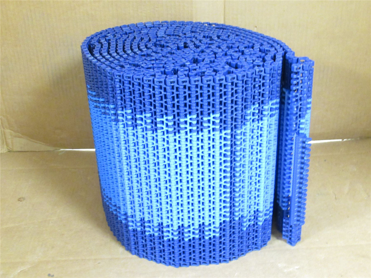 Intralox S11014627; Flighted Conveyor Belt 12" Wide x 10' Long