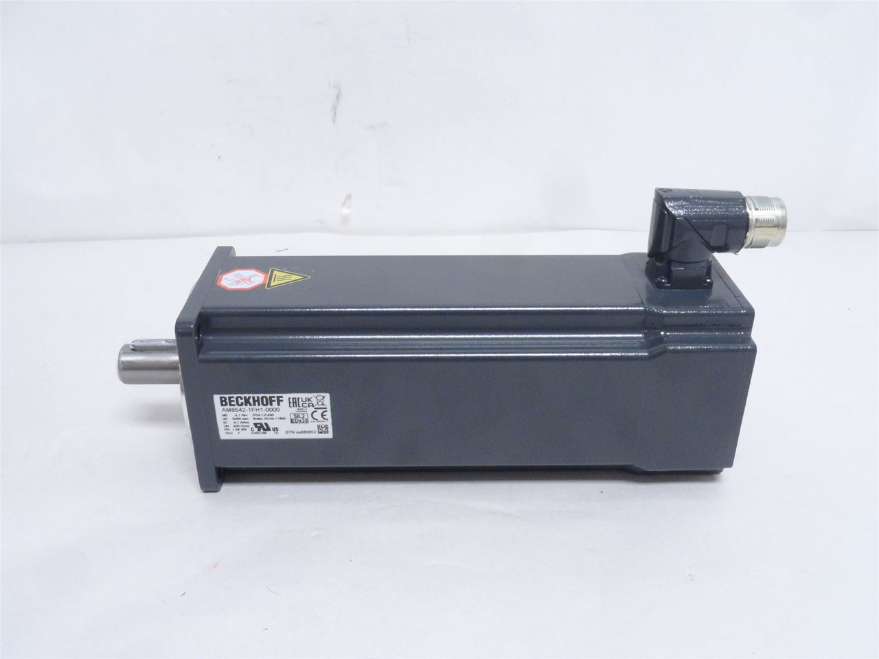 Beckhoff AM8542-1FH1-0000; Servomotor; 24VDC;18W; 5000RPM