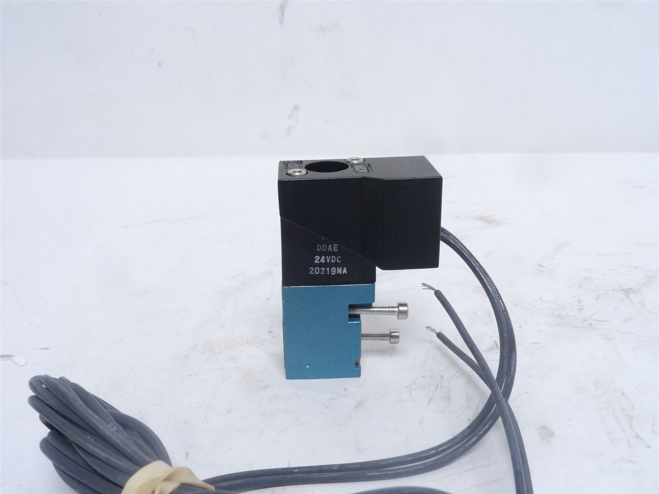 MAC DMB-DDAE-1CM1; Soleniod Valve 24VDC; 5.4W; 120PSI