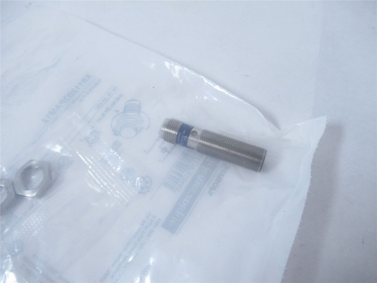 Telemecanique XS112B3PAM12; Inductive Proximity Switch 24VDC
