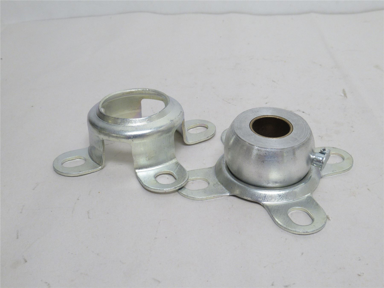 Dodge F4B-BO-012; Flange Plain Sleeve Bearing; 3/4"ID; 2-Bolt